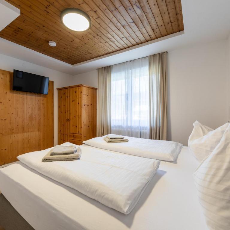 Appartements DAS RETTENBACHER - Four-Bedroom Apartment with Balcony and Mountain View - 17