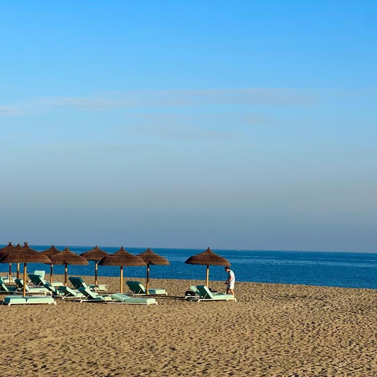 FASCINANTE Hogar en Cabo Pino en MARBELLA - Two-Bedroom Apartment - 87