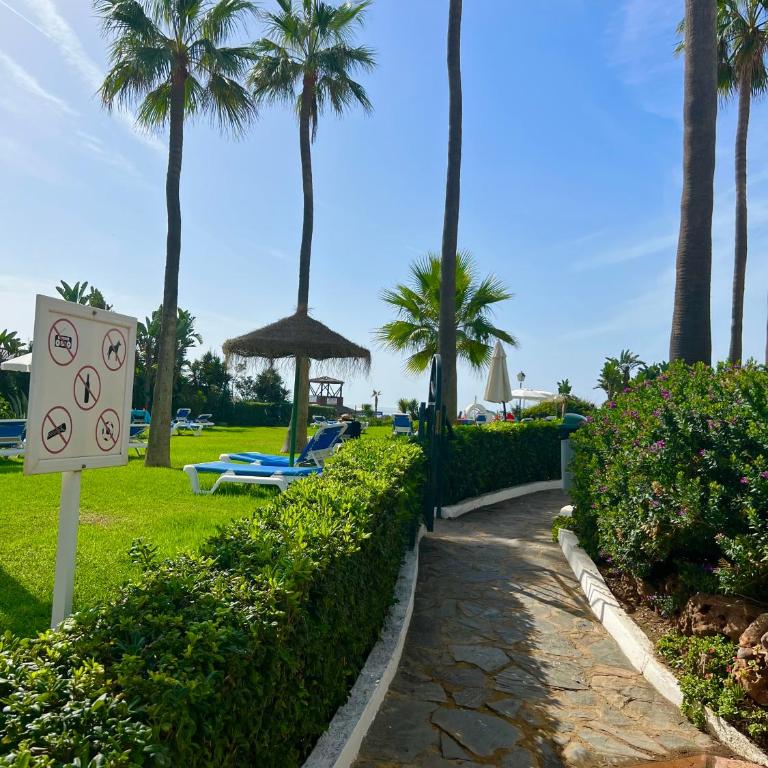 FASCINANTE Hogar en Cabo Pino en MARBELLA - Two-Bedroom Apartment - 82