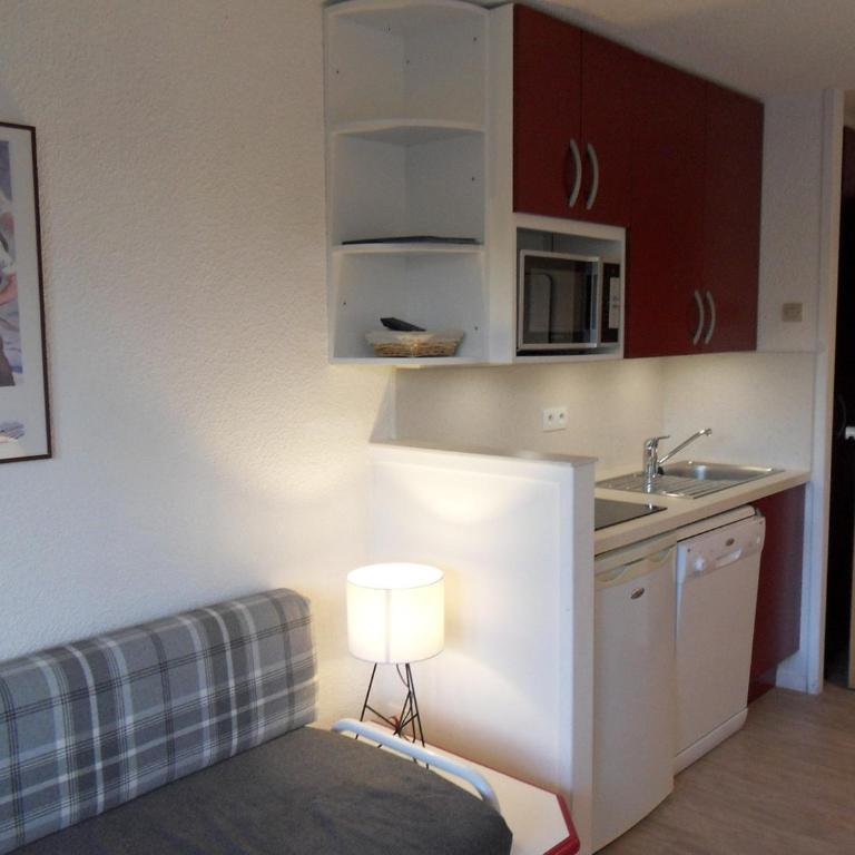 Appartement cosy au pied des pistes avec balcon et parking - FR-1-181-2040 - Apartment - 1