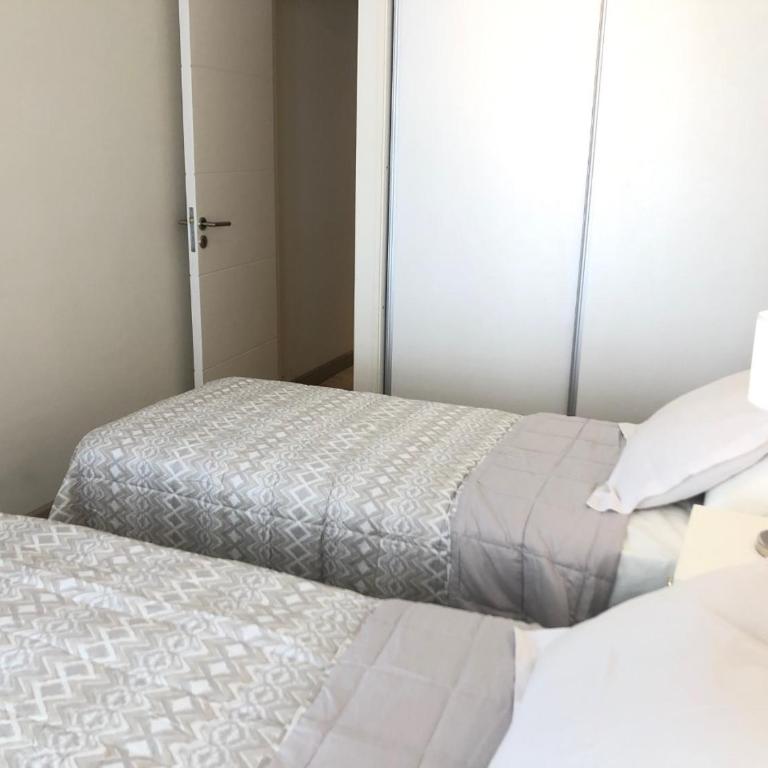 Cálidos departamentos en Ciudad con cochera - Apartamento de 1 dormitorio - 25