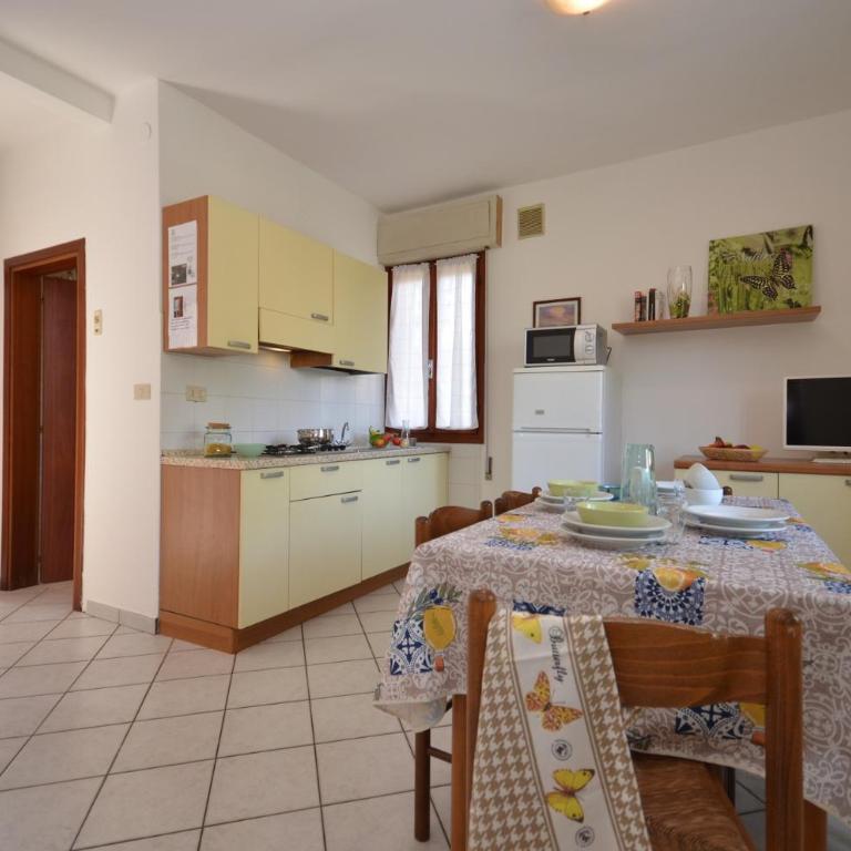 Villaggio Le Palme - Appartamento con 2 Camere da Letto e Giardino - 9