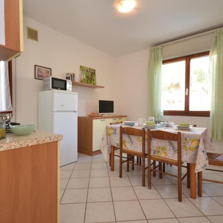 Villaggio Le Palme - Appartamento con 2 Camere da Letto e Giardino - 8