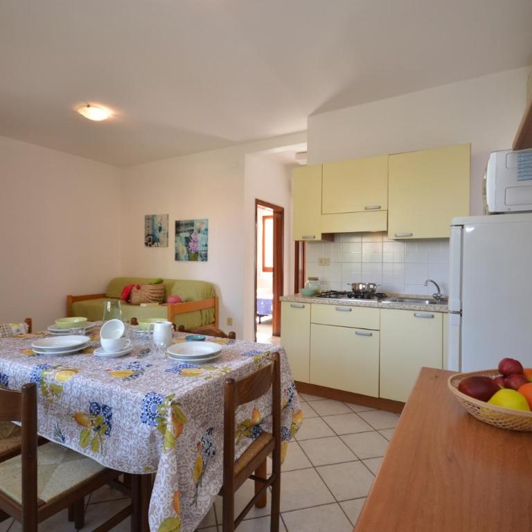 Villaggio Le Palme - Appartamento con 2 Camere da Letto e Giardino - 7