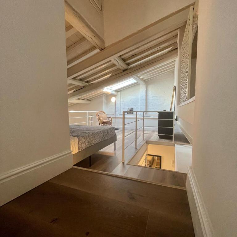 Corte Santa Caterina in Florence - Three-Bedroom Apartment - 11
