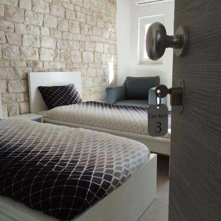Casa Alecci 1820 - Camera Tripla con Bagno Privato - 1