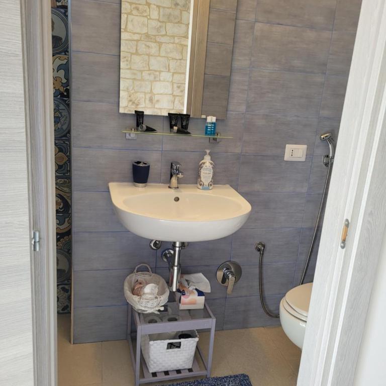Casa Alecci 1820 - Camera Tripla con Bagno Privato - 6