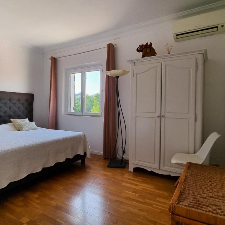 La Dolce Villa 11 sleeps Pool & Landscaped Garden - Villa - 10