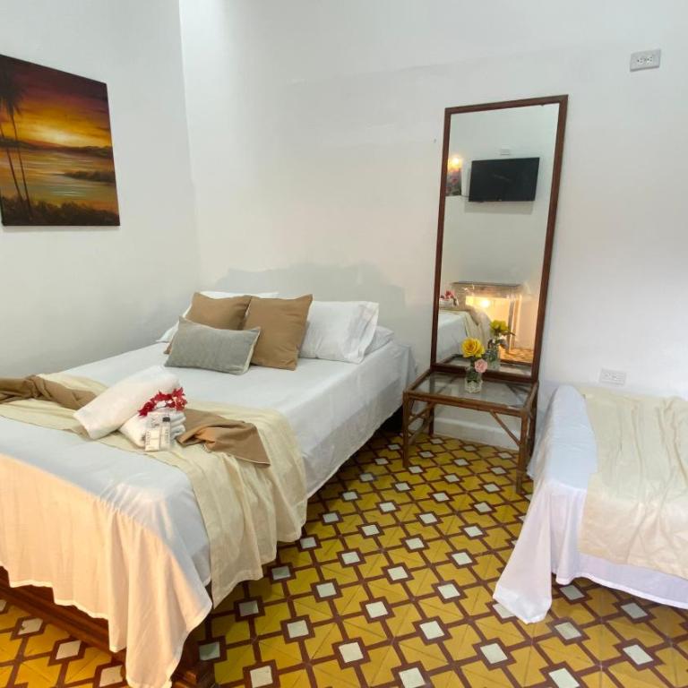 Casa Ego - Double Room with Shared Bathroom - 2