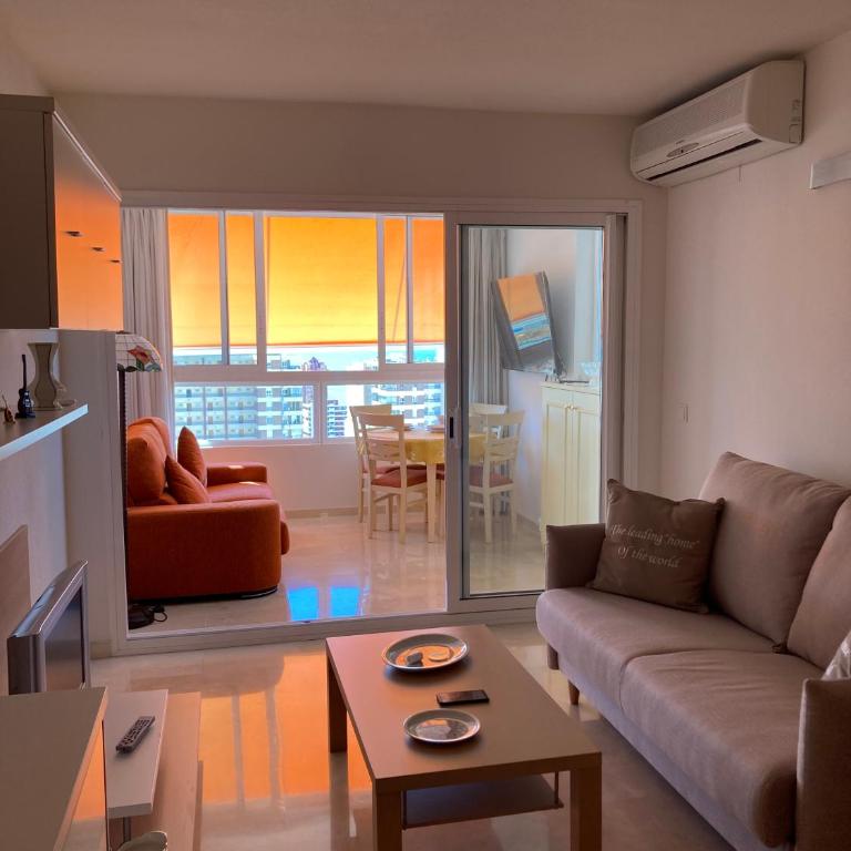 Rascacielo bonito mirando al mar - Apartment with Sea View - 13