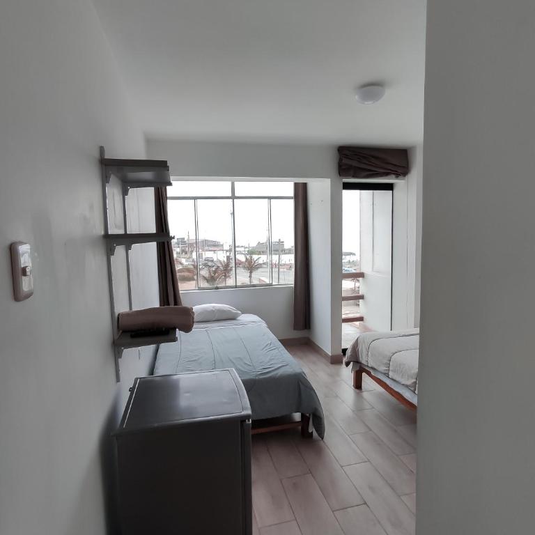 Hospedaje Nuna - Playa Huanchaco - Twin Room with Sea View - 3