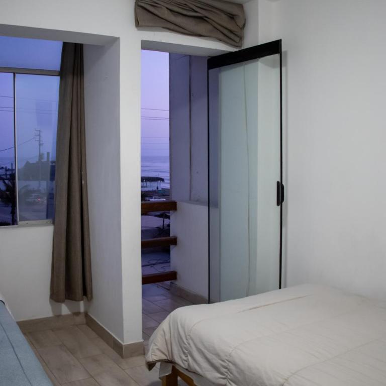 Hospedaje Nuna - Playa Huanchaco - Twin Room with Sea View - 12