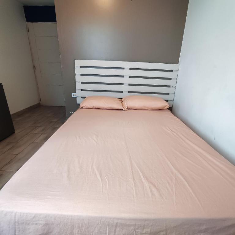 Hospedaje Nuna - Playa Huanchaco - Double Room with Sea View - 11