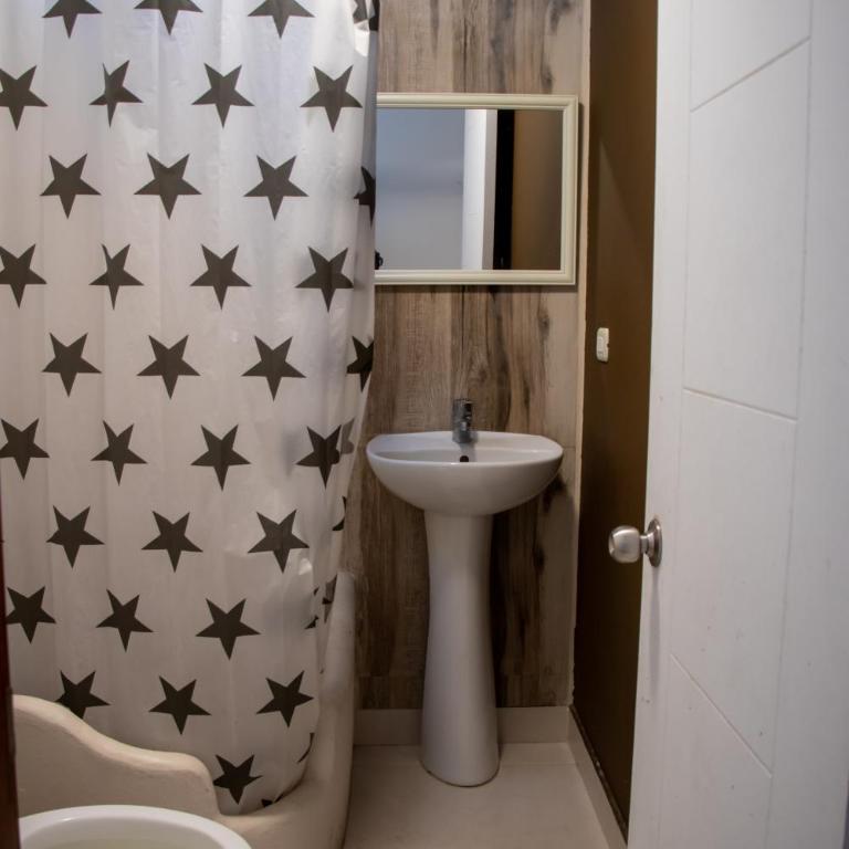 Hospedaje Nuna - Playa Huanchaco - Double Room with Sea View - 10