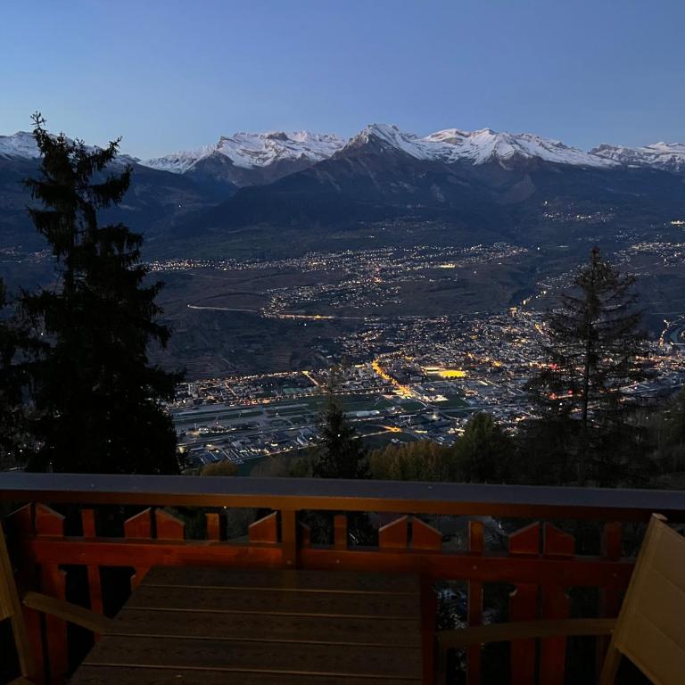 Cosy studio for 4 near ski lift, MELEZES K22 - Studio mit Bergblick - 20