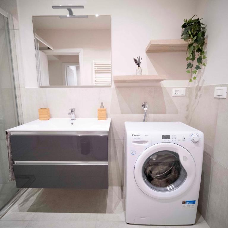 Appartamento moderno ❴ 300 mt. da PORTA NUOVA ❵ - Appartamento con 1 Camera da Letto - 3