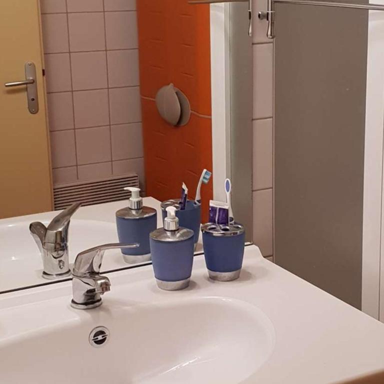 Appartement pour 4-6 pers, proche centre, parking privé, casier à ski - FR-1-234-294 - Appartement - 2
