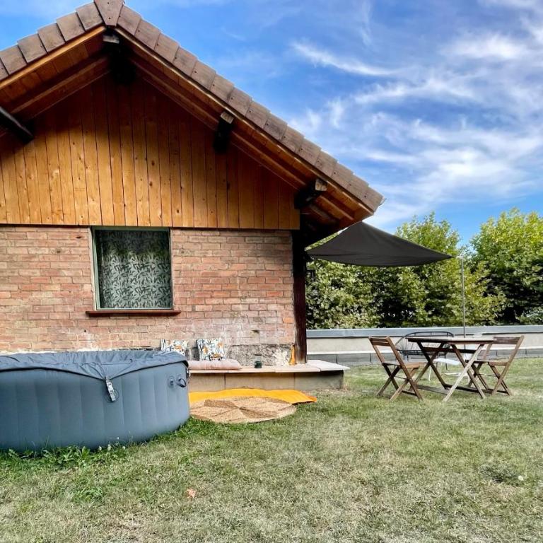 Jolie cabane avec jacuzzi pour les amoureux de la nature - Appartement 1 Chambre - 14