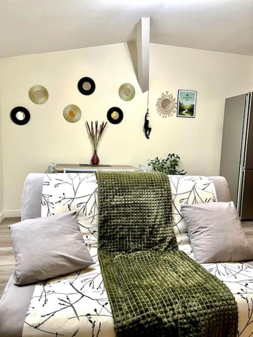 Le Repaire, Rives, 4 pers, Calme, Lit Queen et BZ - Appartement 1 Chambre - 42