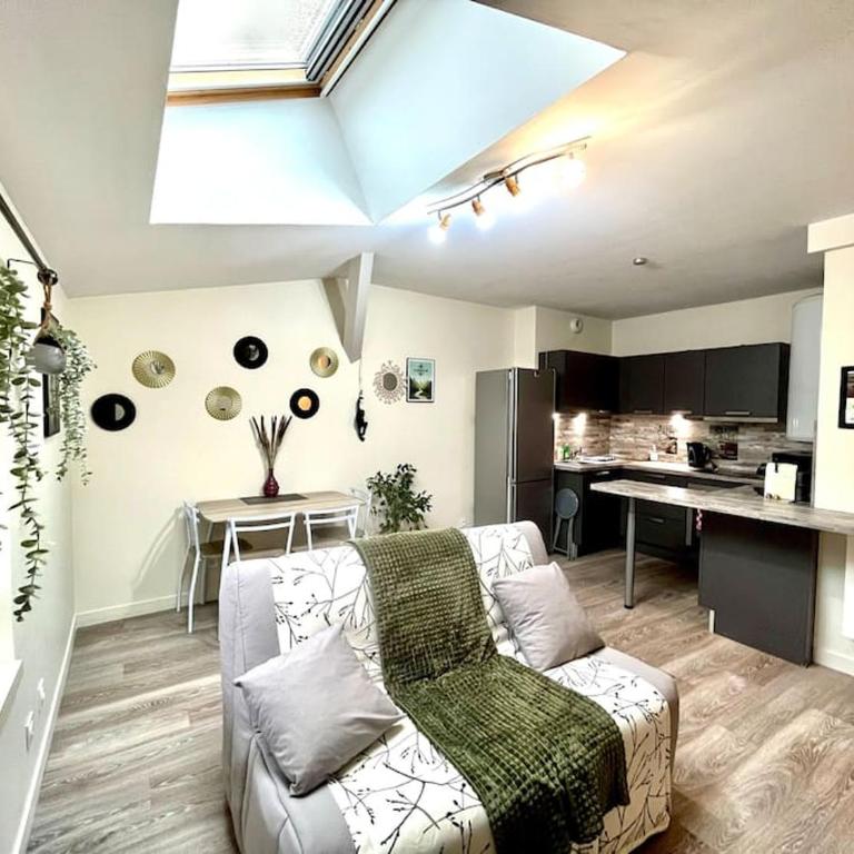 Le Repaire, Rives, 4 pers, Calme, Lit Queen et BZ - Appartement 1 Chambre - 38