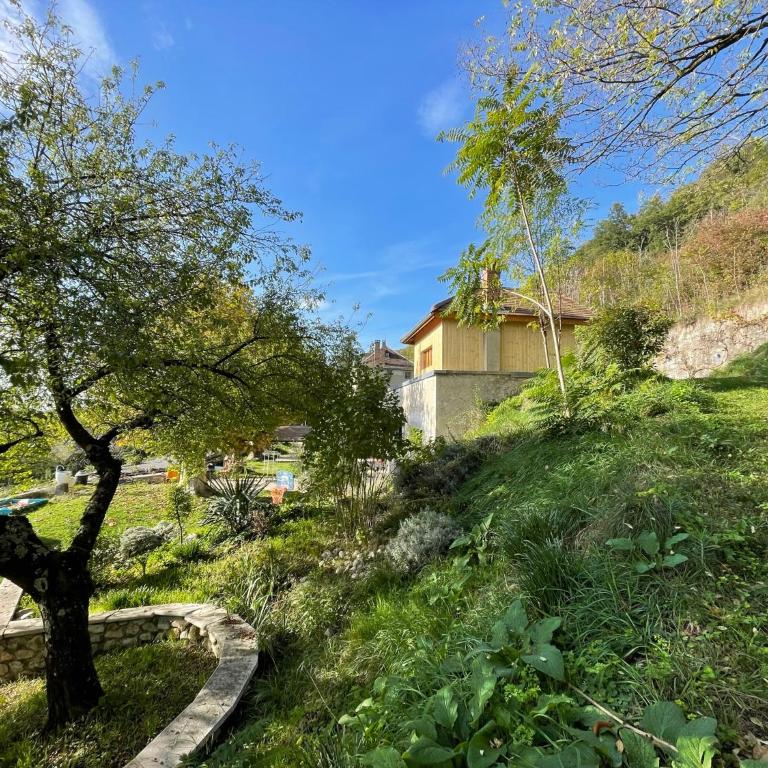 Jolie cabane avec jacuzzi pour les amoureux de la nature - Appartement 1 Chambre - 2