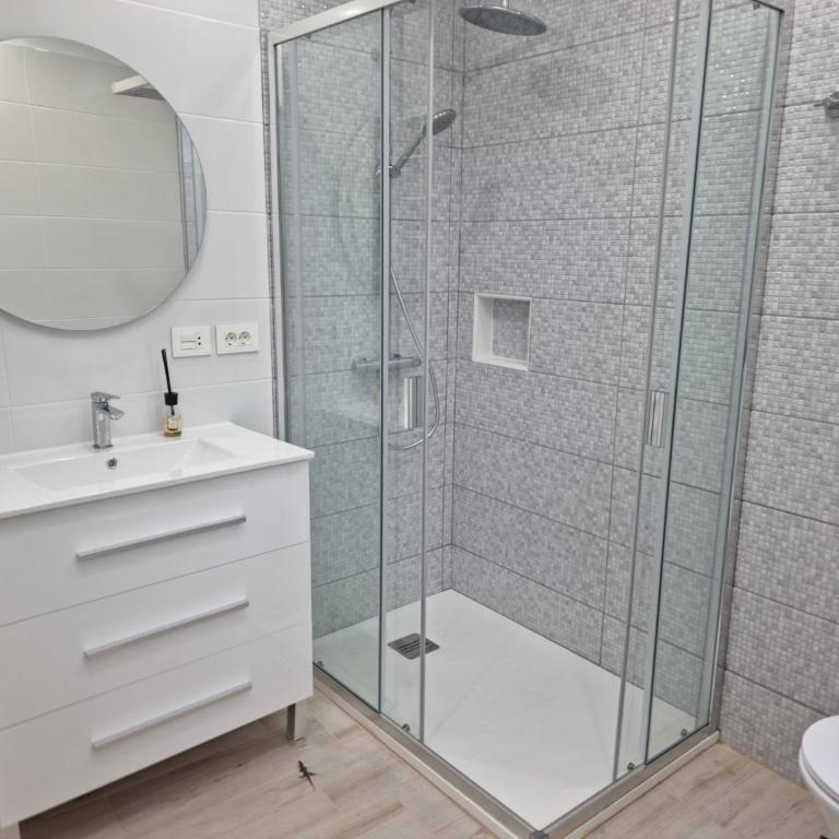 Villa moderna en Costa Adeje con Piscina privada y Cerca del Siam Park - Villa de 3 dormitorios - 18