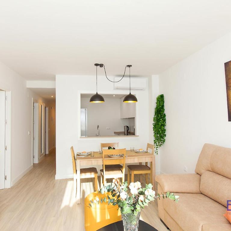 Little Prince Apartment Near the Beach - Three-Bedroom Apartment - 6