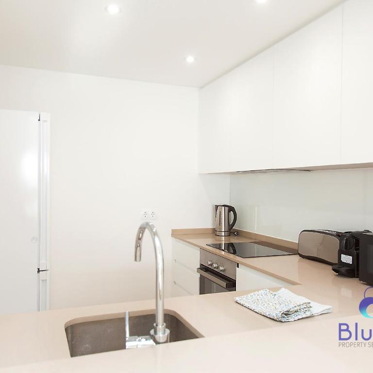 Little Prince Apartment Near the Beach - Three-Bedroom Apartment - 9