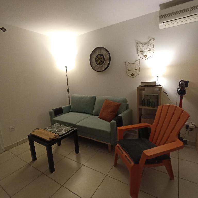 Gîte " Macha" classé 3 étoiles piscine Vallon Pont d'Arc - Maison 2 Chambres - 16