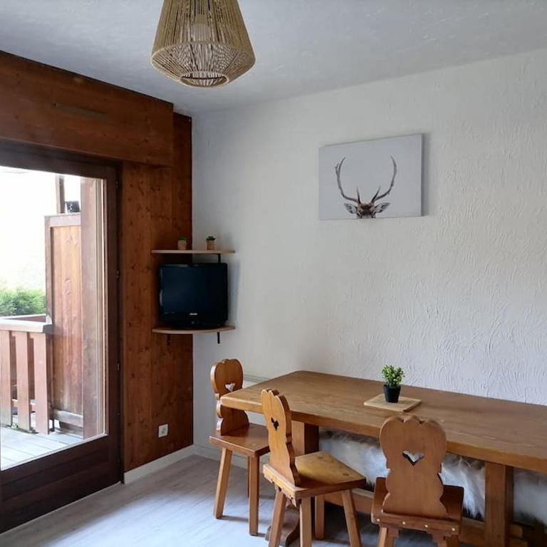 Saint-Gervais, appart cosy, piscine & pied des pistes - Appartement 1 Chambre - 8