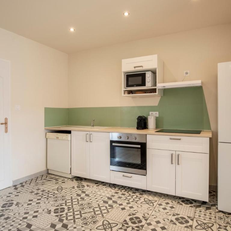 Appartements Le Palais - Appartement 3 Chambres Premium - 6