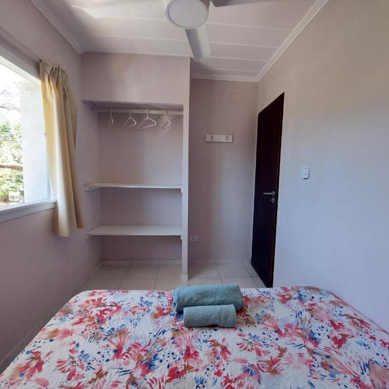 Departamento practico, con buena iluminación y ubicación. - Apartamento de 1 dormitorio - 4