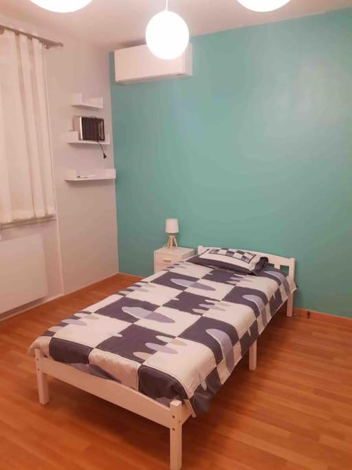 Villa familiale dans un quartier résidentiel - Villa - 9