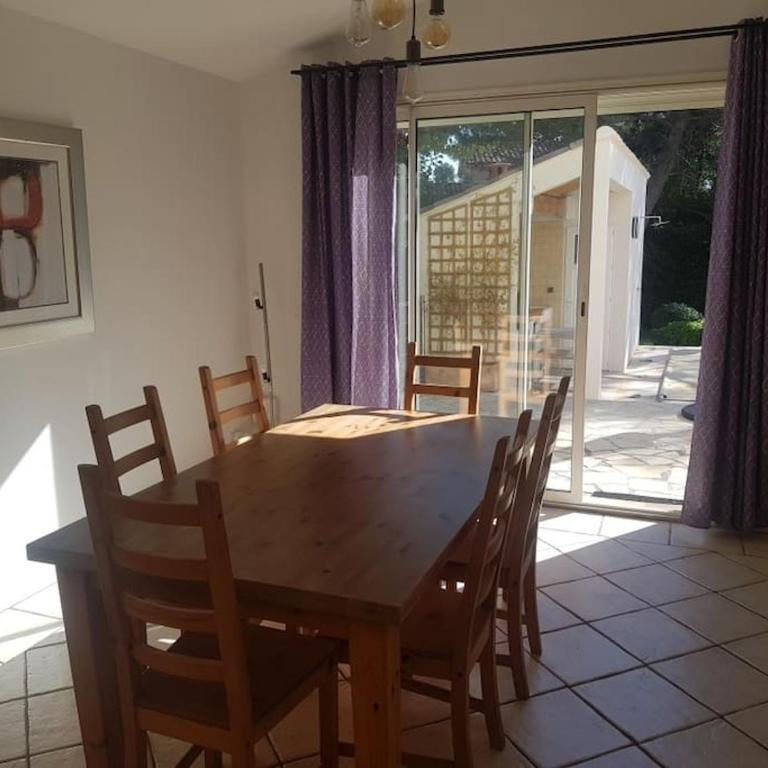 Villa familiale dans un quartier résidentiel - Villa - 11