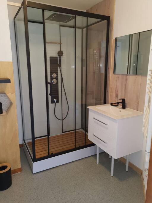 Appartement cosy dans chalet vue Montagne - Two-Bedroom Apartment - 23
