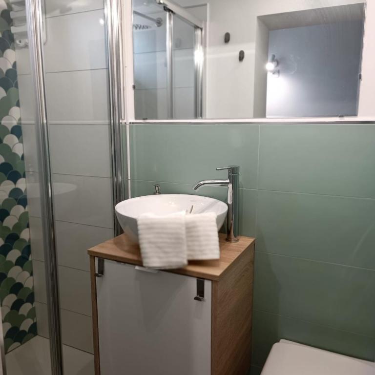 Eden House - One-Bedroom Apartment - 37