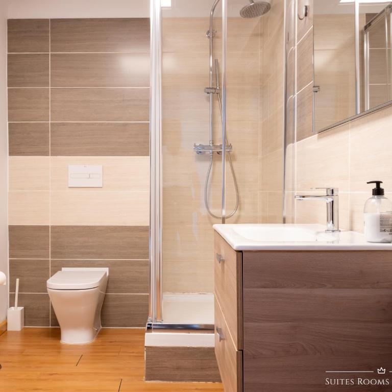 Suites Rooms Valencia - Triple Room with Shared Bathroom - 6