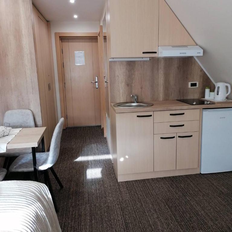 Kopaonik011 Konaci&WoodSide Apartments - Large Double or Twin Room - 10