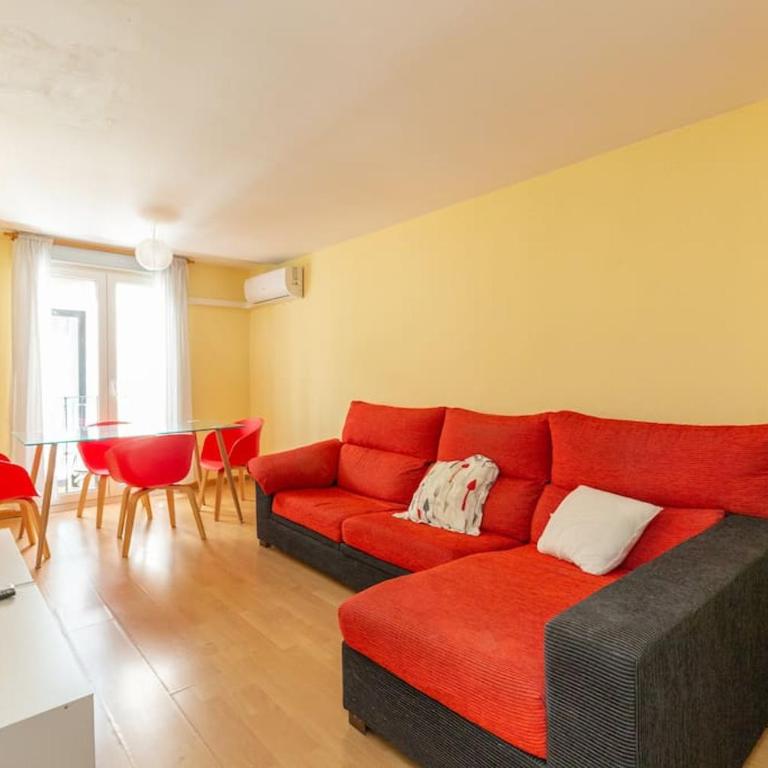 TEM - Apartamento muy céntrico, zona de MARCHA, 3º sin ascensor - Apartamento de 3 dormitorios - 1