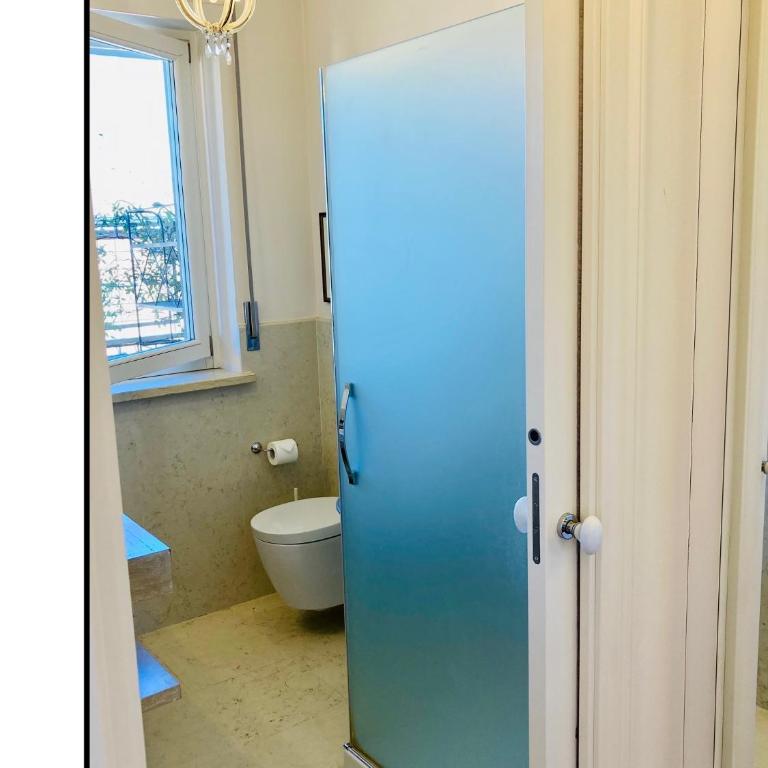 UN PUNTO A VERONA - Camera Matrimoniale con Bagno Privato - 9