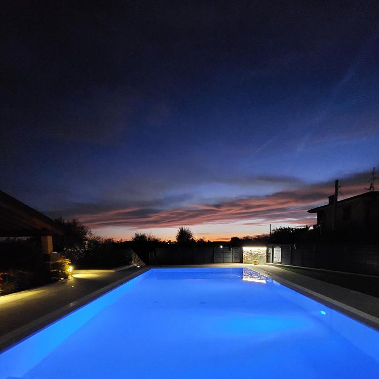 Casa Pergola 1 - Grande Appartamento per 6 ospiti - fronte piscina, parking - Three-Bedroom Apartment - 39