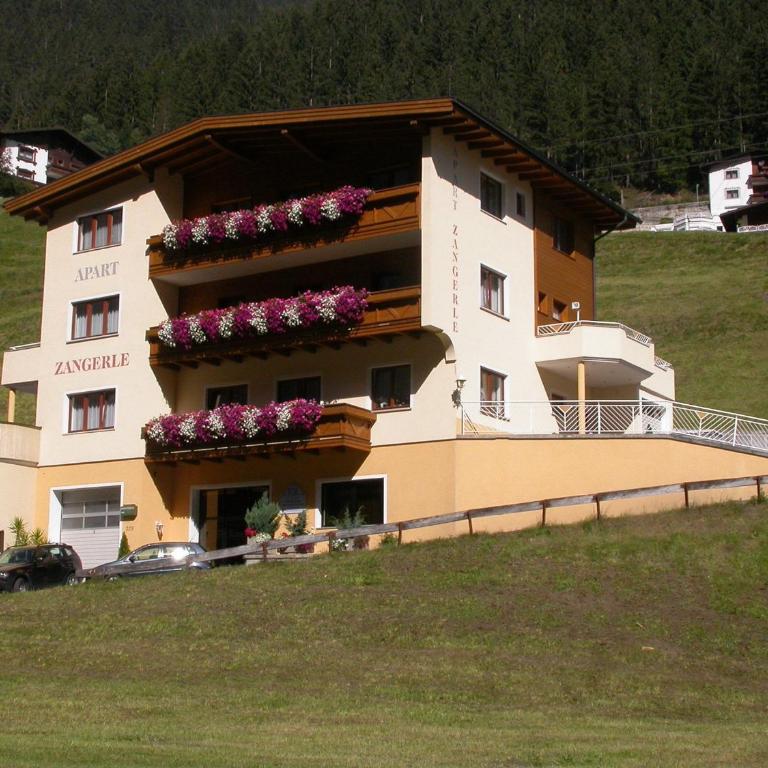 Apart Zangerle - Apartment mit 3 Schlafzimmern und Balkon - 5