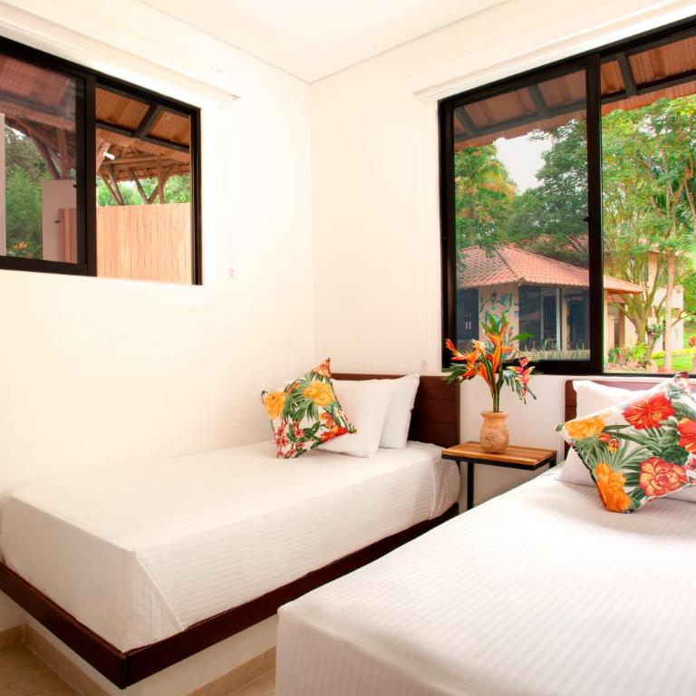 Hotel Nana - Comfort Quadruple Room - 1