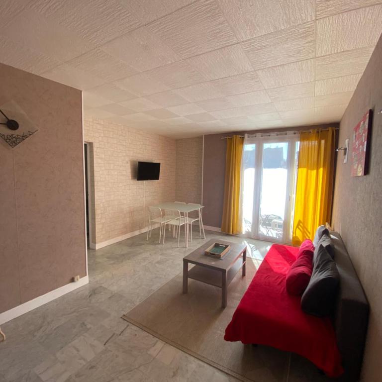 Le 35 Liberté-Spacieux appartement avec balcon et local vélos-Centre Commercial Polygone Béziers - Appartement 2 Chambres - 1