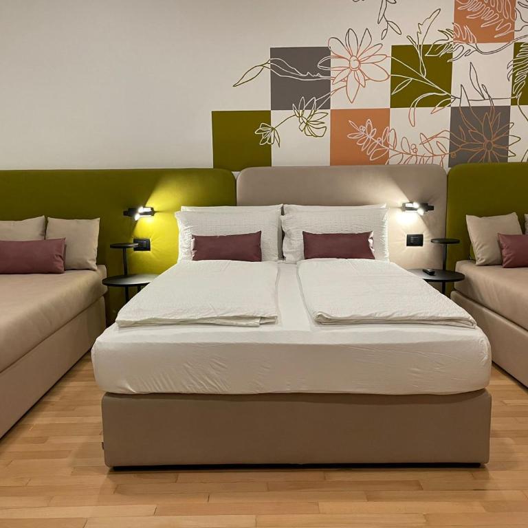 House of Bruno Apartments - NO Reception - Studio Apartment - 1