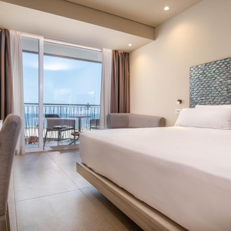 Cádiz Bahía by QHotels - Habitación con cama grande y vistas al mar - 2