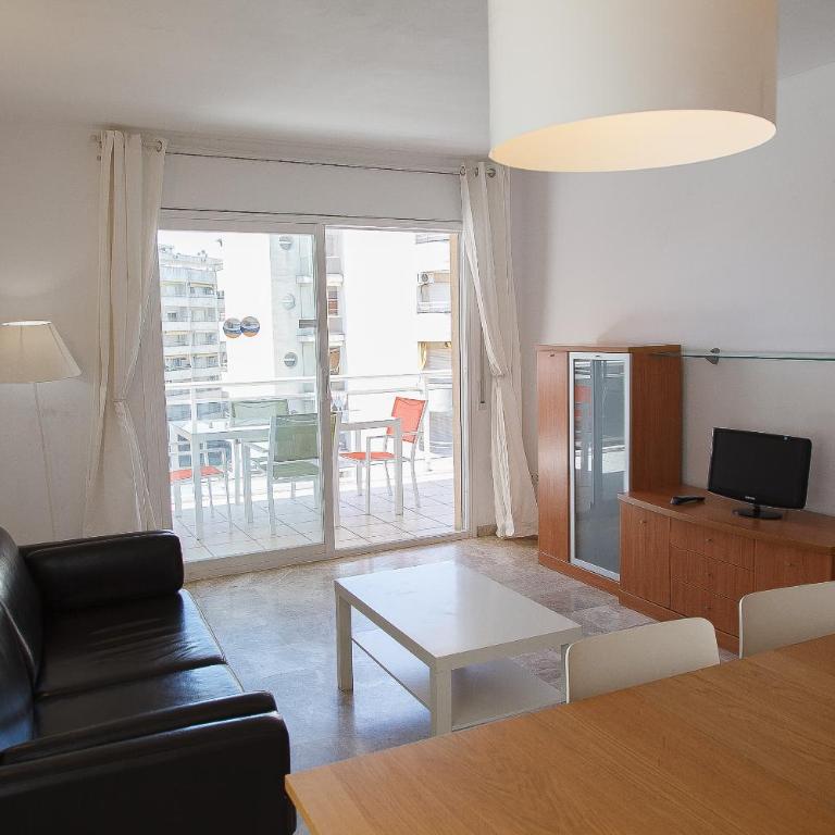 UHC Ventura Park Apartments - Apartamento de 3 dormitorios - 6