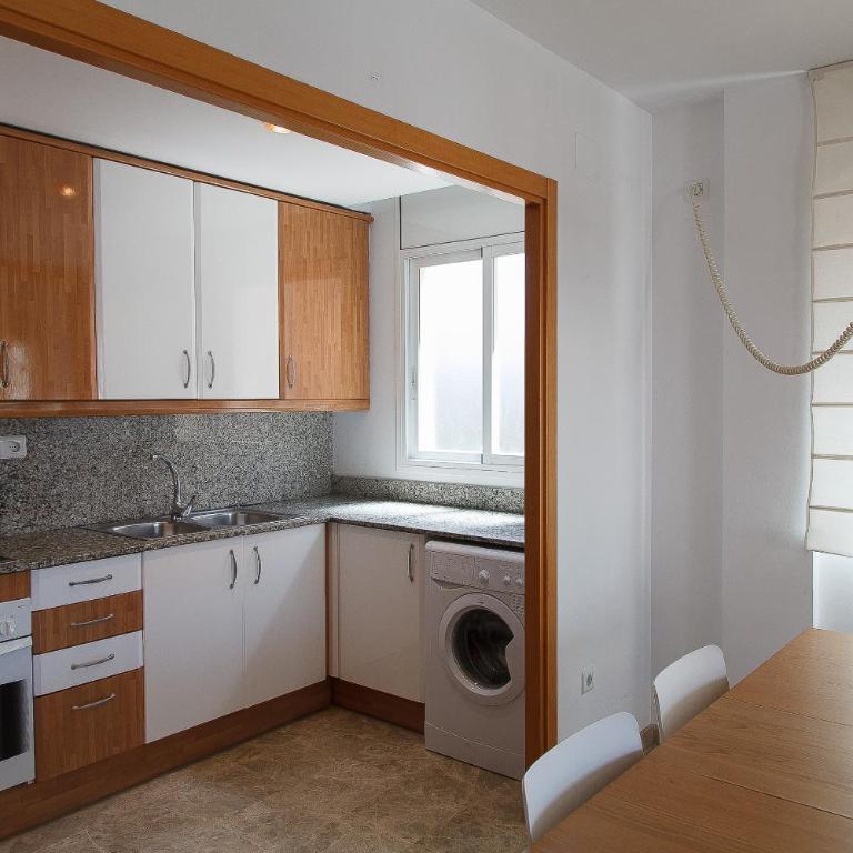 UHC Ventura Park Apartments - Apartamento de 3 dormitorios - 10