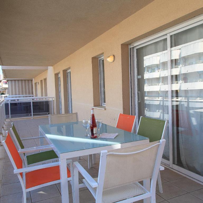 UHC Ventura Park Apartments - Apartamento de 3 dormitorios - 29