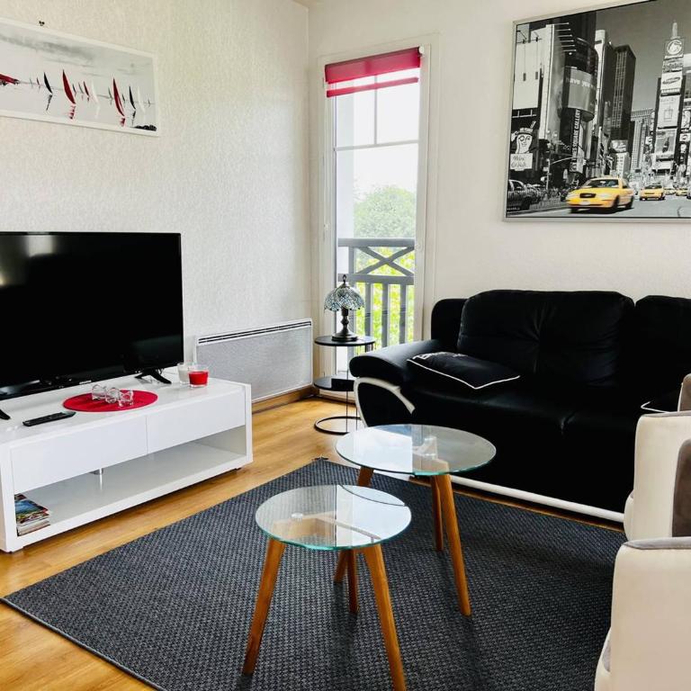 Confortable T2 à Cambo-Les-Bains avec Terrasse et Parking - Apartamento de 1 dormitorio - 5